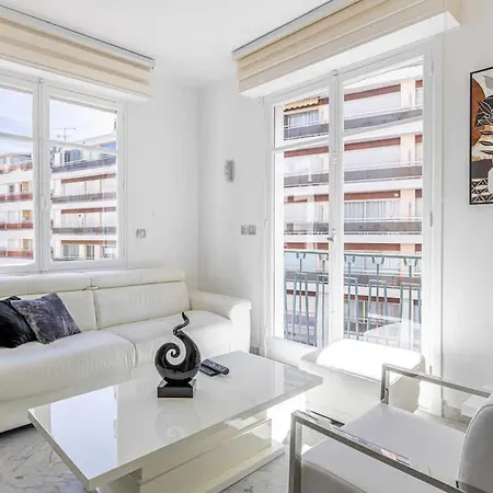 Charming 2br 3 Minutes From The Sea