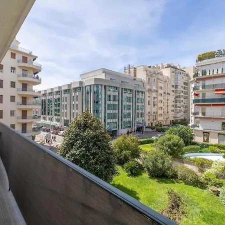 Charming 2br 3 Minutes From The Sea Apartment