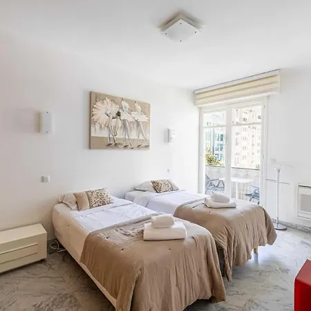 Charming 2br 3 Minutes From The Sea Apartment *